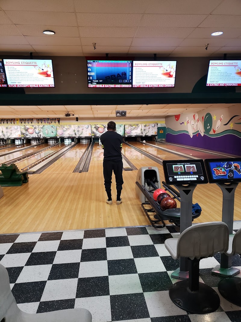 Admiral Robinson Rec Center Pro Shop — Bowling Alley in San Diego