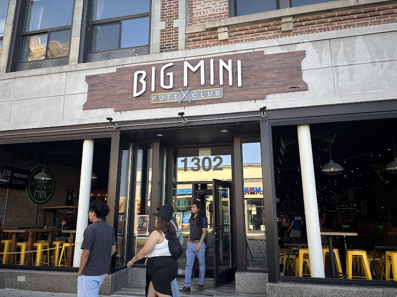 Big Mini Putt Club — Miniature Golf Course in Chicago