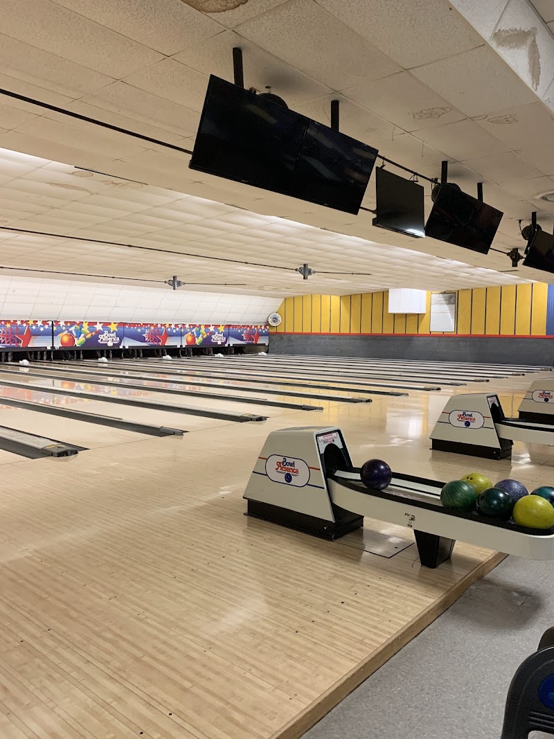 Bowl America Falls Church — Bowling Alley in Falls Church