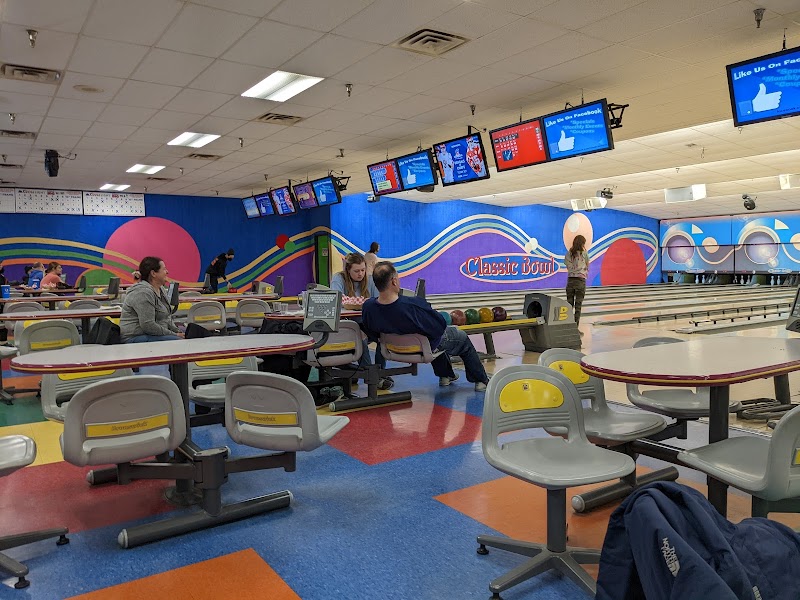 Classic Bowl — Bowling Alley in Coon Rapids