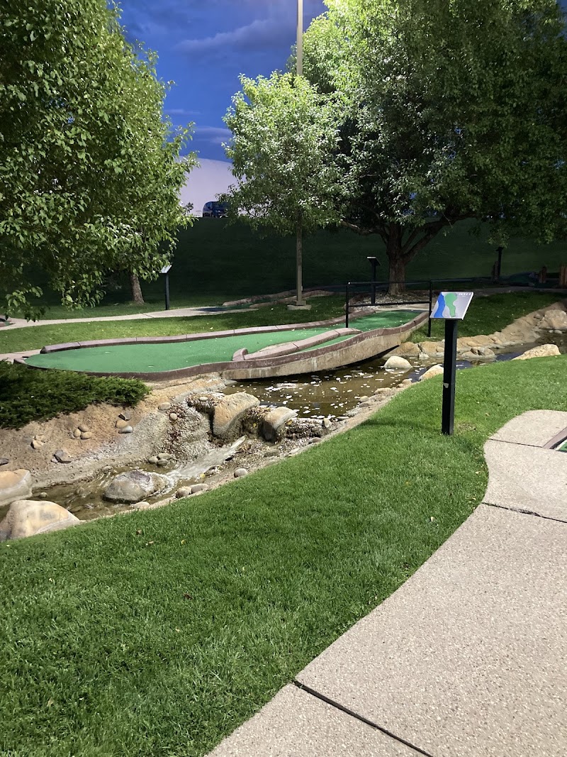 Family Sports Miniature Golf — Miniature Golf Course in Centennial