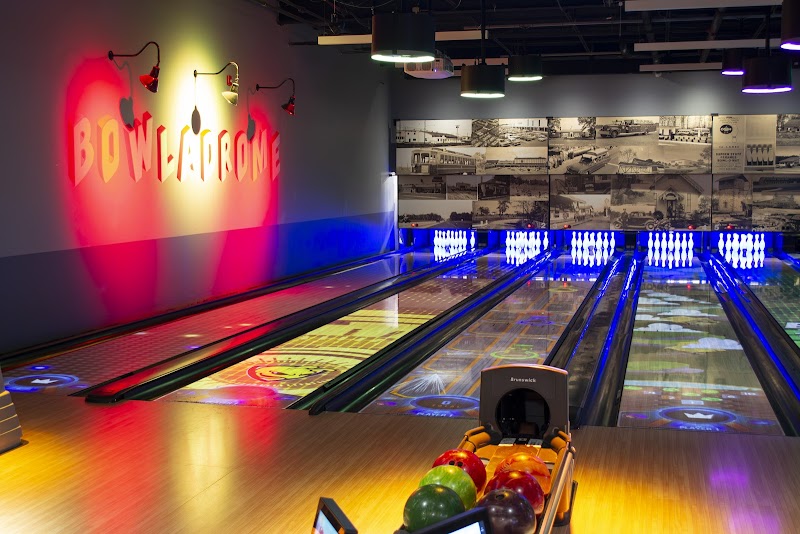 Humdingers — Bowling Alley in Paramus