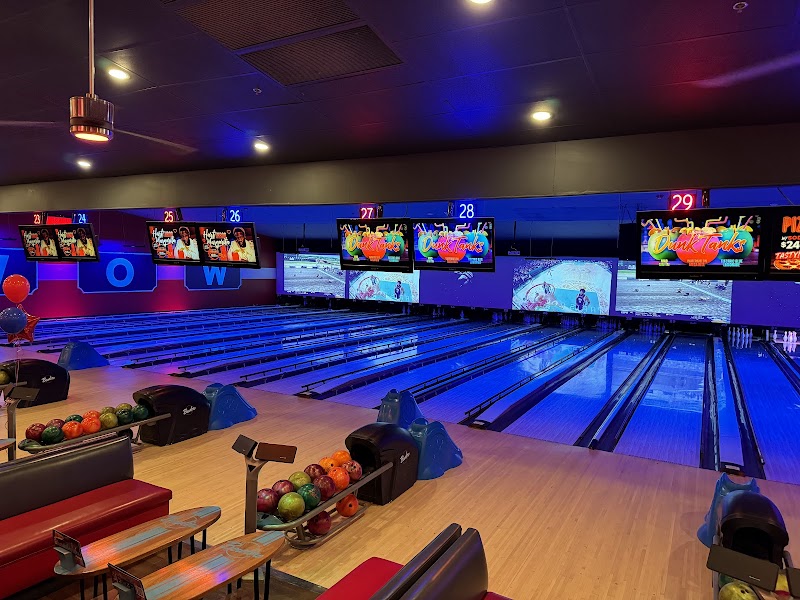 Lucky Strike Mineola — Bowling Alley in Mineola