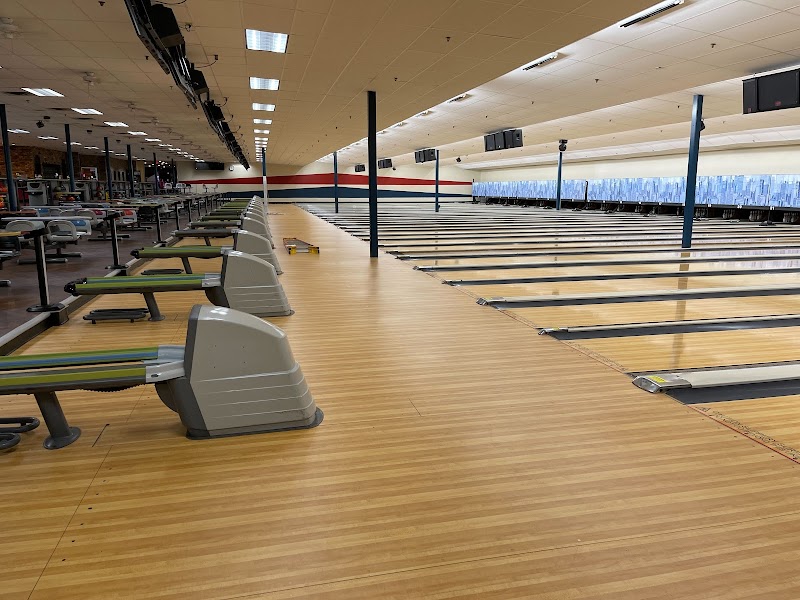 Mermaid Entertainment & Event — Bowling Alley in Mounds View