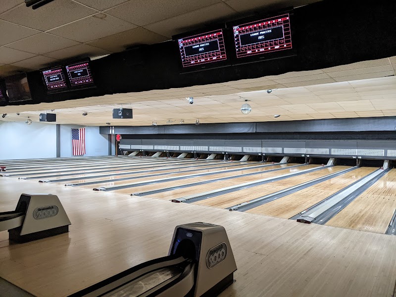Milwaukie Bowl — Bowling Alley in Milwaukie
