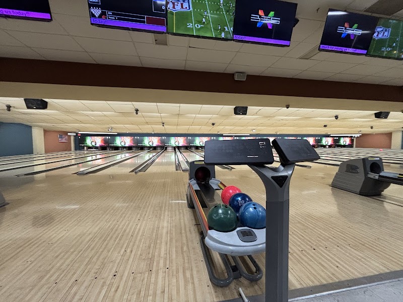 Oak Hills Bowling Center — Bowling Alley in San Antonio