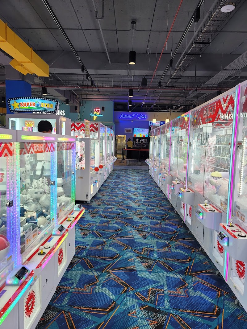 Round1 Bowling & Arcade Stonestown Galleria — Amusement Center in San Francisco