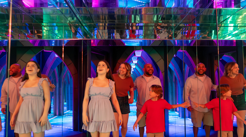The Amazing Mirror Maze — Amusement Center in San Antonio